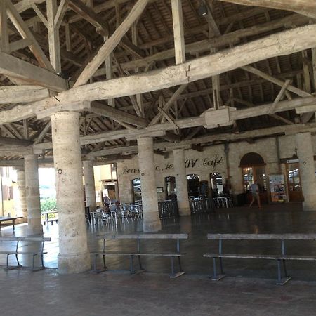 Mauvezin  Ancien Presbytere Au Coeur Du Village מראה חיצוני תמונה