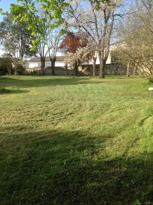 Mauvezin  Ancien Presbytere Au Coeur Du Village מראה חיצוני תמונה